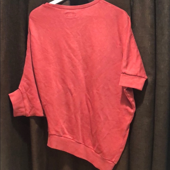 Crew - Picture 4 of 4